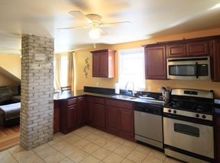 121 Grove St #1B, Providence, RI 02909