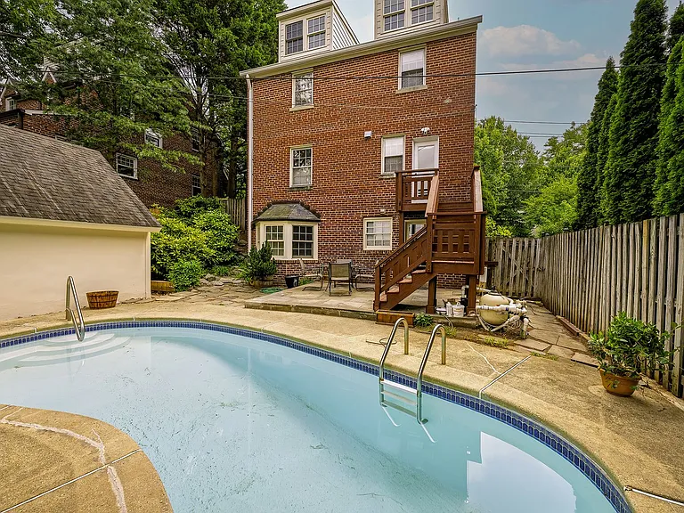 4441 Brandywine St NW — Photo 23