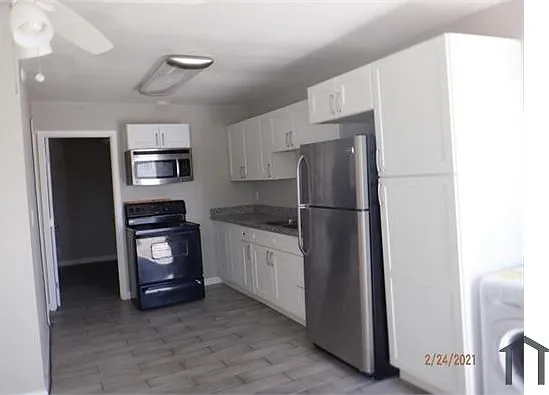 2405 Sunrise Ave #2 — Photo 5