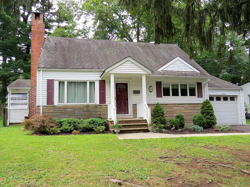 1st image of 16 Lee Dr