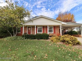 122 Rosewood Dr, Bardstown, KY 40004