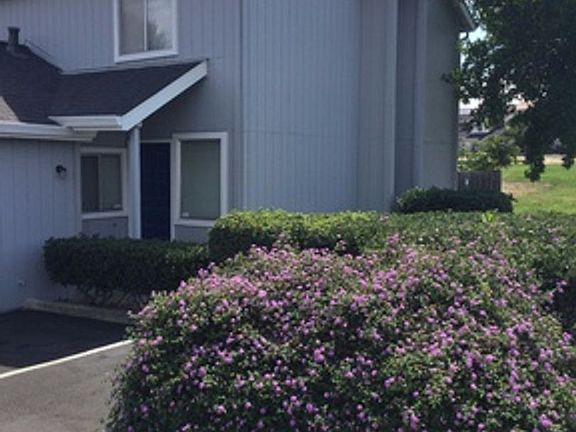2nd image of 109 Tammy Cir #0
