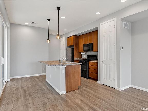 4th image of 23584 E 5th Place