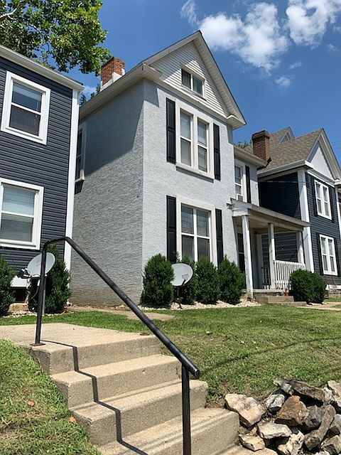 1st image of 84 W Dodridge St