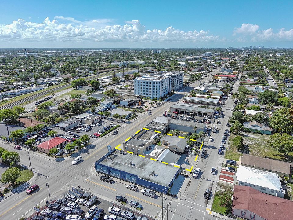 1st image of 922 & 928 S Dixie Highway