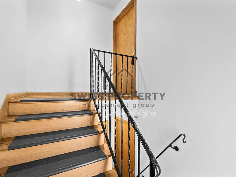 1549 Oakland Park Ave — Photo 13