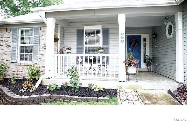 1st image of 407 Emmanuel Ct