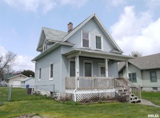 2526 Rockingham Rd, Davenport, IA 52802