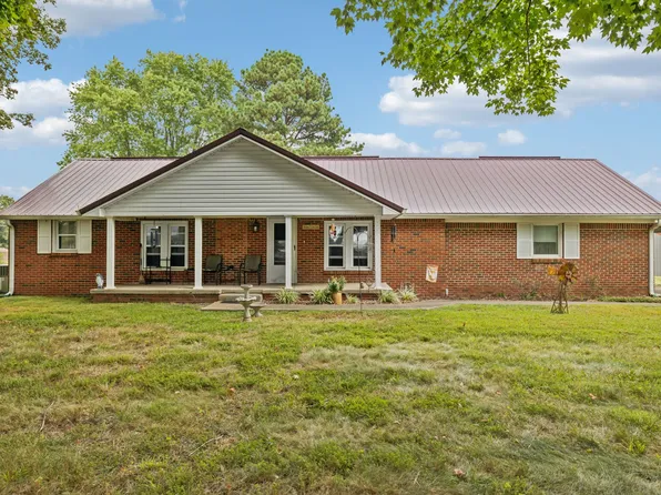 1270 Mount Olive Rd, Westmoreland, TN 37186