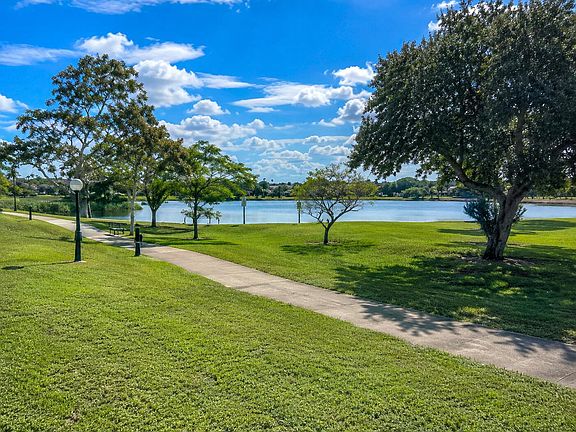 2nd image of 2828 Casita Way #205