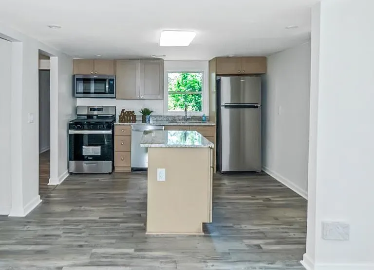 204 Mill St — Photo 12