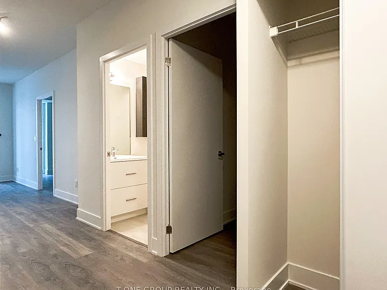 188 Fairview Mall Dr #1716 — Photo 4