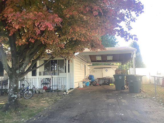 2nd image of 2716 W 4th St