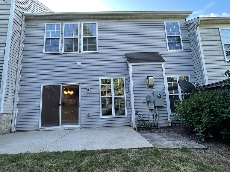 5637 Berry Creek Cir — Photo 11