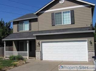 842 James Pl, Dayton, OR 97114