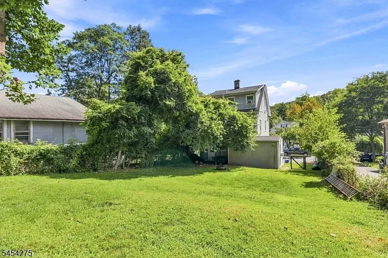 2 bed, 1.5 bath, $3,200 — Photo 4
