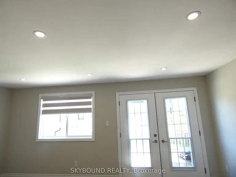 98 Barton St #2 — Photo 26