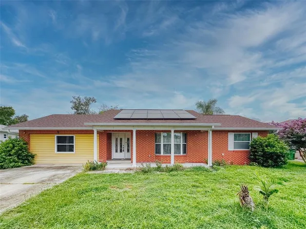 2125 E PARKTON DRIVE, DELTONA, FL 32725
