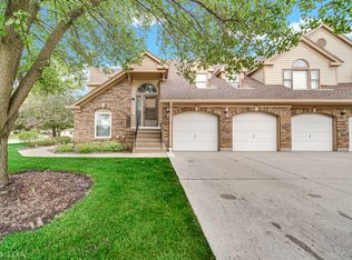 320 Satinwood Ter, Buffalo Grove, IL 60089