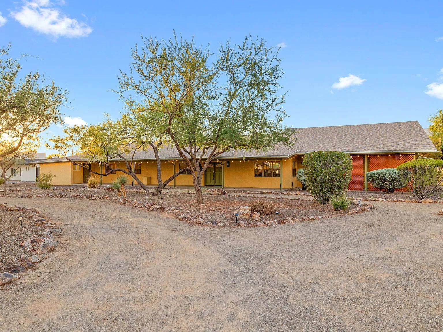4 bed, 3221 sqft, $3,500 — Photo 1
