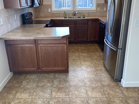 5th image of 5280 Monica St