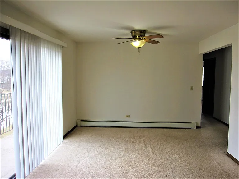 428 Cavalier Ct #4 — Photo 4