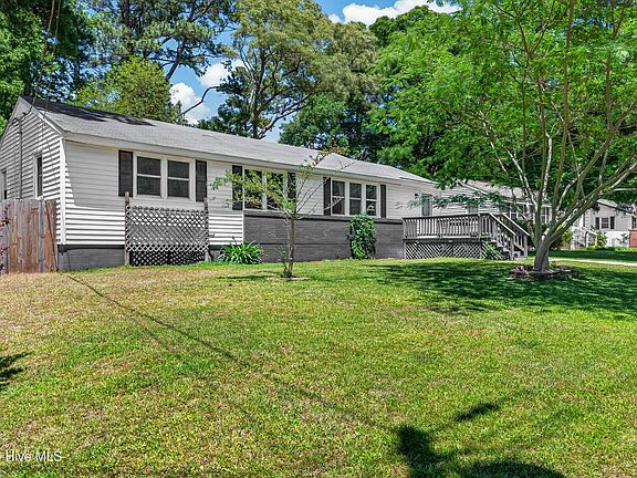 4th image of 512 Woodhaven Drive