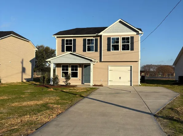 108 W Nelson Street, Robersonville, NC 27871