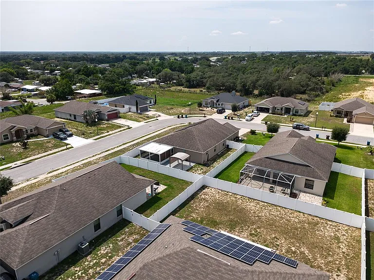 2628 Sunset Cir — Photo 29