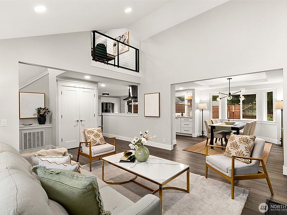 4th image of 2502 166th Place SE