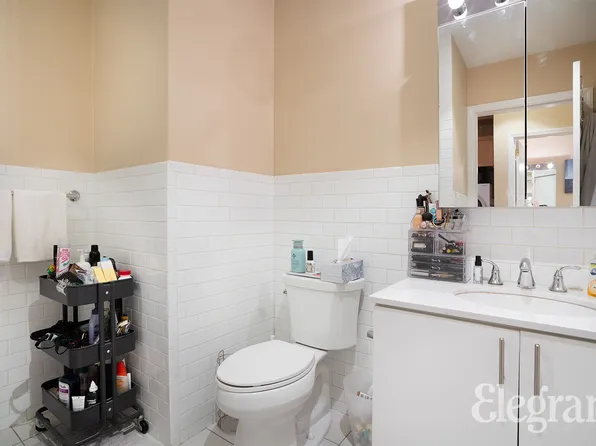 32-15 Broadway image 9 of 9