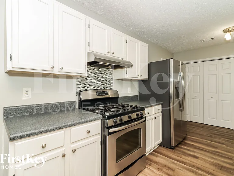 3765 Willow Ridge Rd — Photo 8