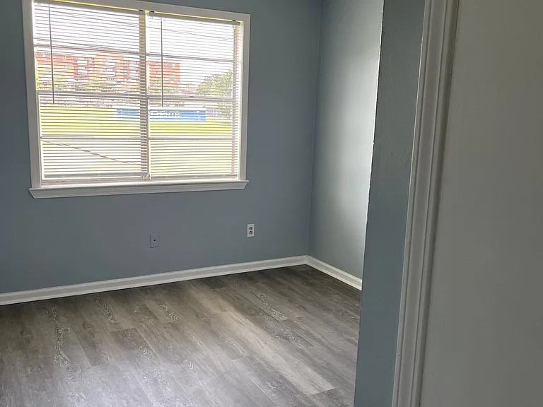 35 N Idlewild St #6 — Photo 9