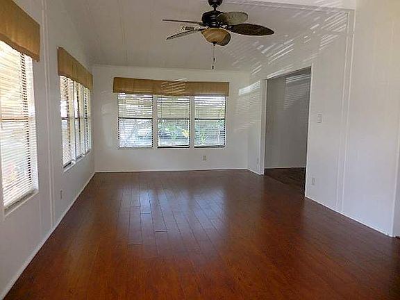 5th image of 126 Big Oak Ln