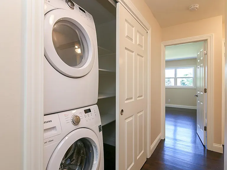 410 Rushmore Ln #1 — Photo 10