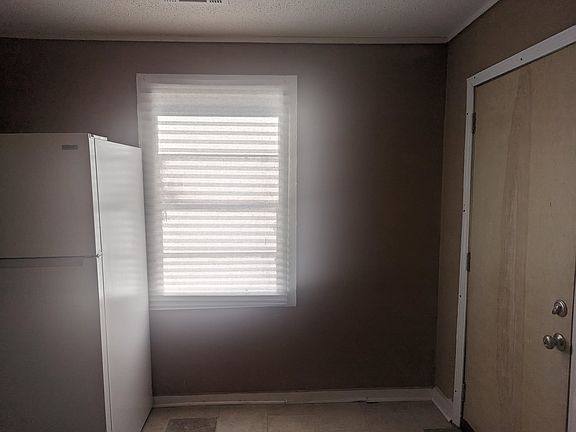 3rd image of 1435 Silver St
