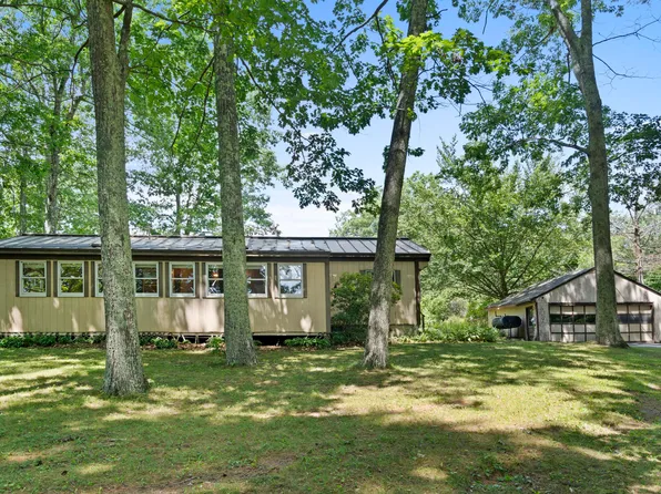 536 Prescott Road, Manchester, ME 04351