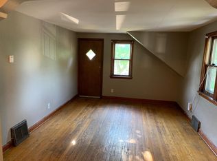 4575 N 49th St UPPR #, Milwaukee, WI 53218