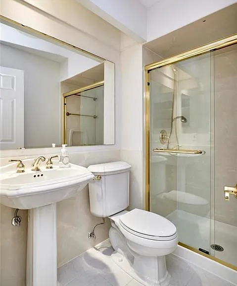 415 Trail Grove Ct — Photo 21