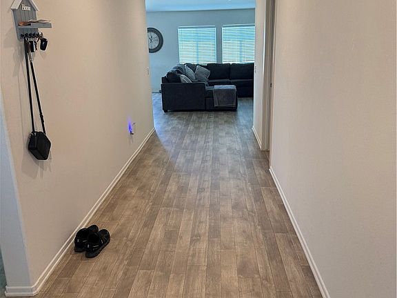 4th image of 492 Foursquare Pl