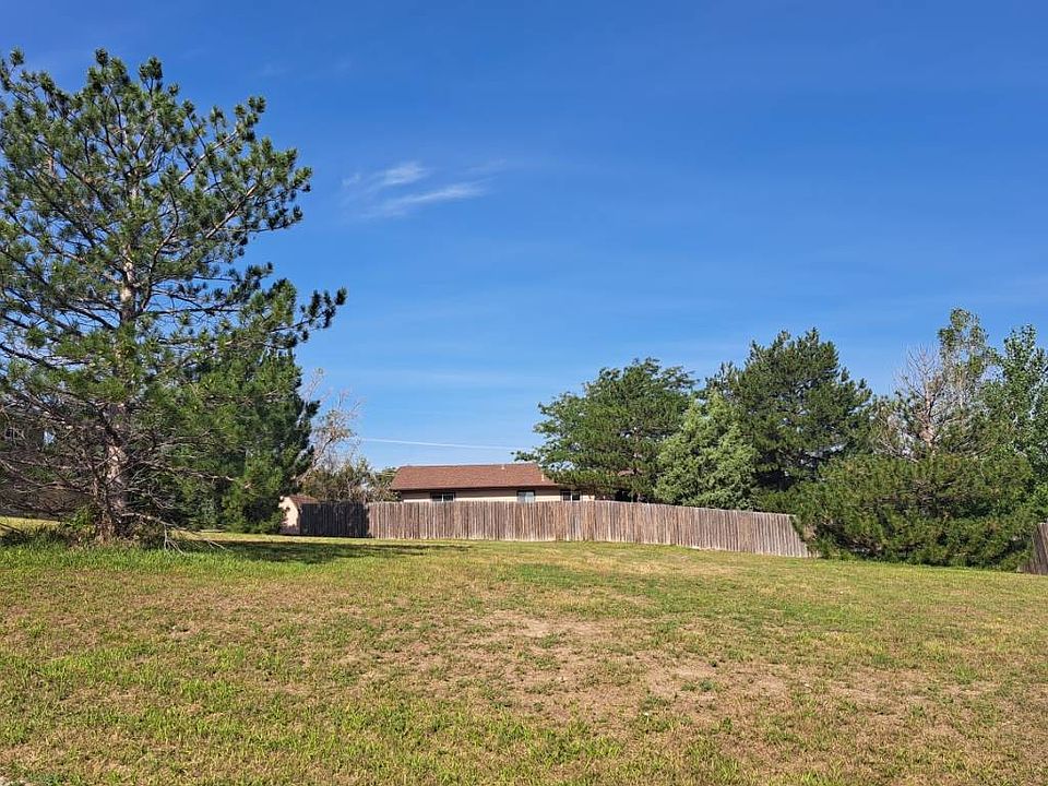 1st image of 1385 Canyon Dr