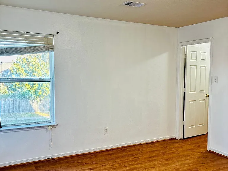 9947 Valance Way — Photo 28