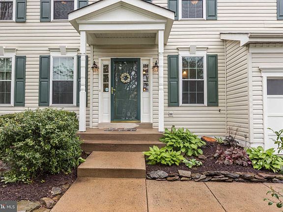 2nd image of 14912 Greenhill Crossing Dr