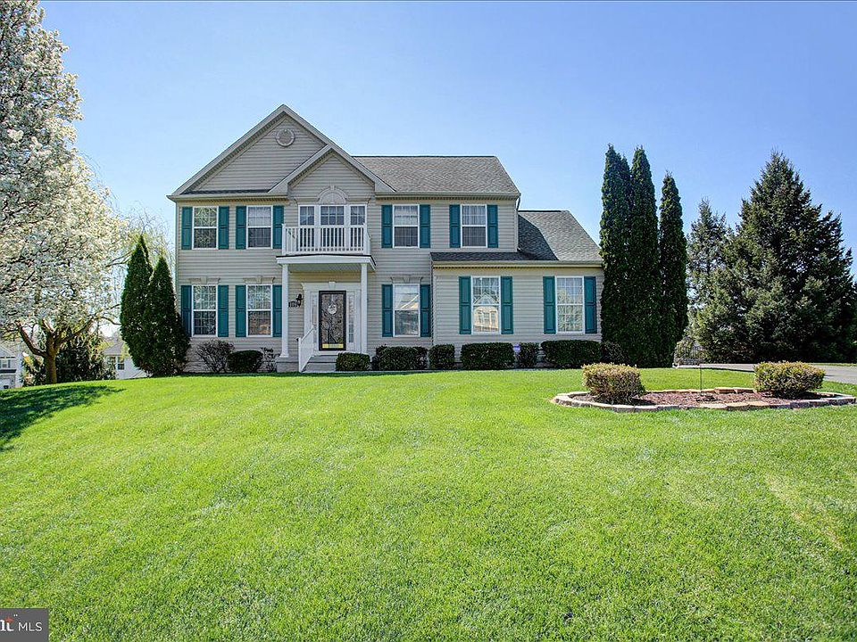 1st image of 108 Bridle Hill Ct
