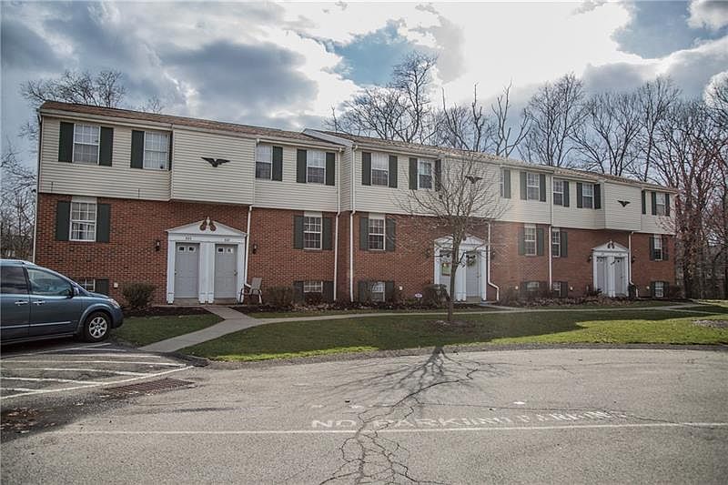 1st image of 325 Bellford Ct #335