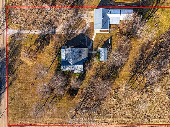 4th image of 23918 Lower Salt Creek St
