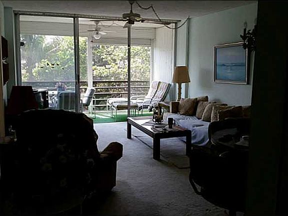 4th image of 111 Royal Park Dr APT 2G