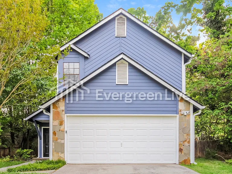2613 Laurel View Dr — Photo 1