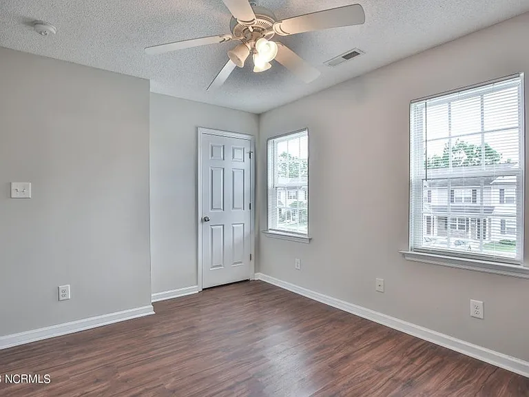 4001 Banister Loop — Photo 21