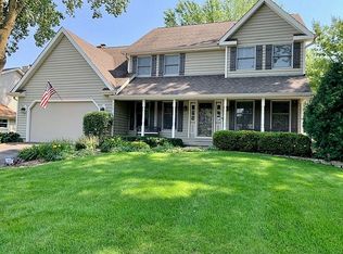 538 Glen Garry Rd, Cary, IL 60013